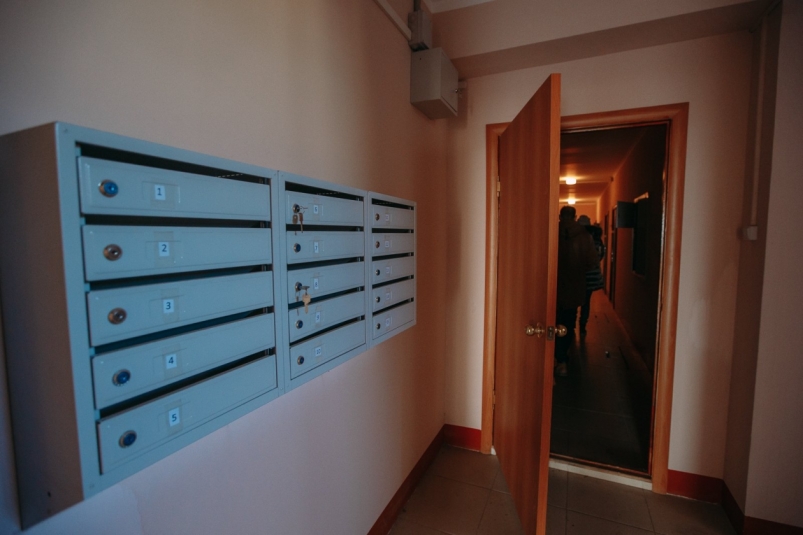 Какое наказание ждет россиян за установку двери на этаже многоквартирного дома