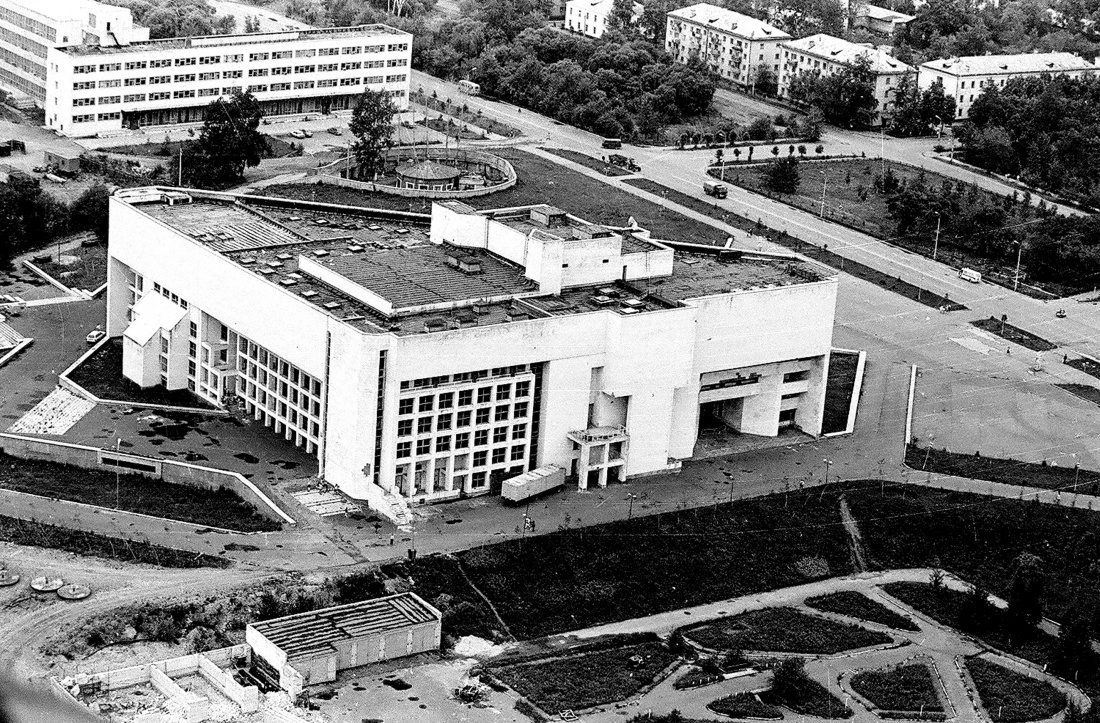 22 июня в истории ЕАО: сдана в эксплуатацию областная филармония