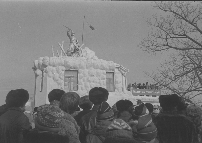 11 ноября в истории ЕАО: воздвигнут памятник-музей на сопке Июнь-Корань