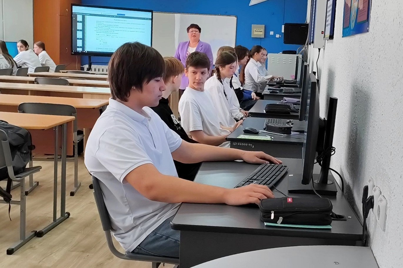 Тематическое фото правительство области