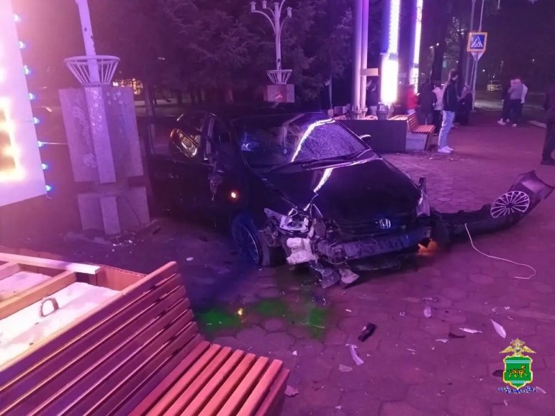 Водитель сбежал с места аварии: подробности ДТП в центре Биробиджана 