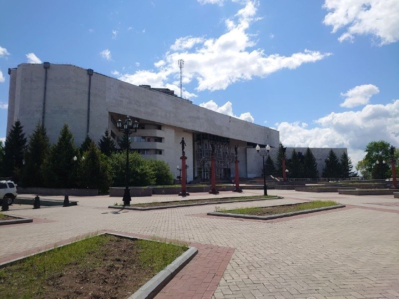Хабаровский краевой театр драмы представит в Биробиджане спектакль "Мертвые души"